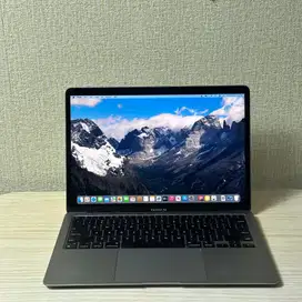 Apple MacBook Air M1 RAM.8GB SSD.256GB