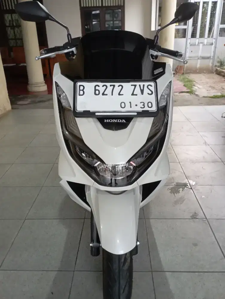 HONDA PCX ABS 2024 KM 2 RB AN KONDISI SEPERTI BARU