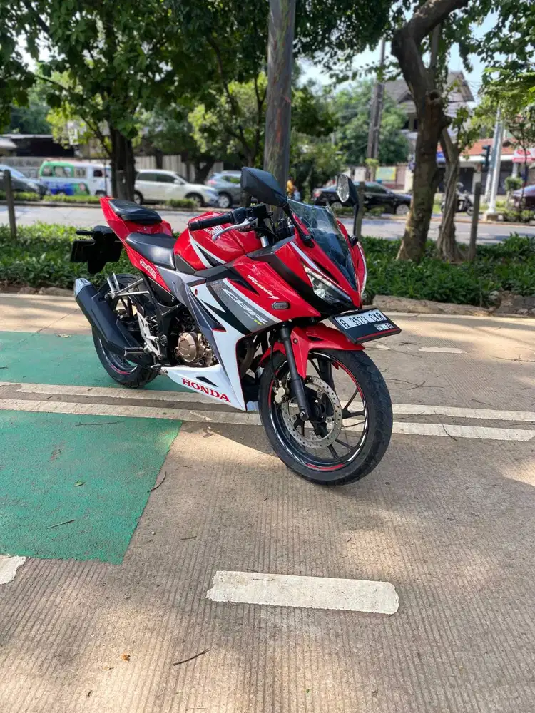 CBR 150R Red 2018  Pajak panjang September 2026