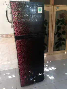 Kulkas 2 pintu merk Sharp