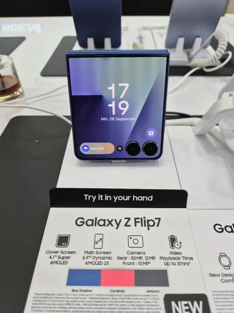 PROMO WEEKEND BOOSTER SAMSUNG ZFLIP 7 256GB