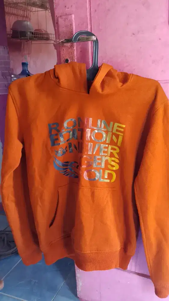 Jaket Hoodie sweater Mulus ukuran M