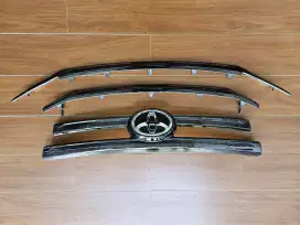 Grill depan Toyota Rush GR 2023 Ori Copotan