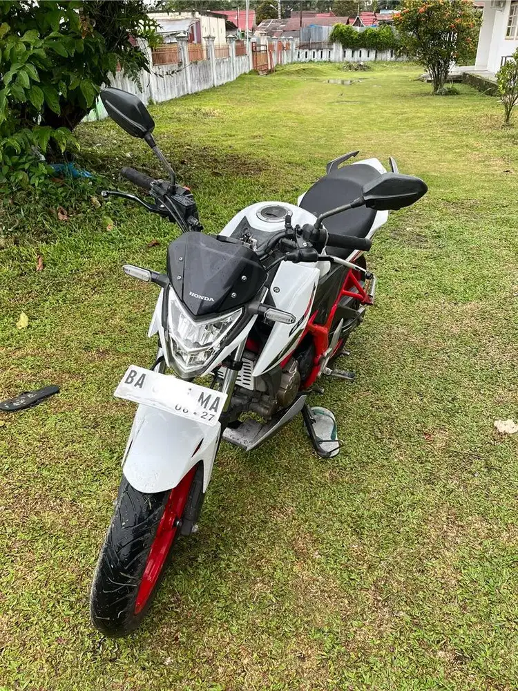 Dijual Honda CB150 R