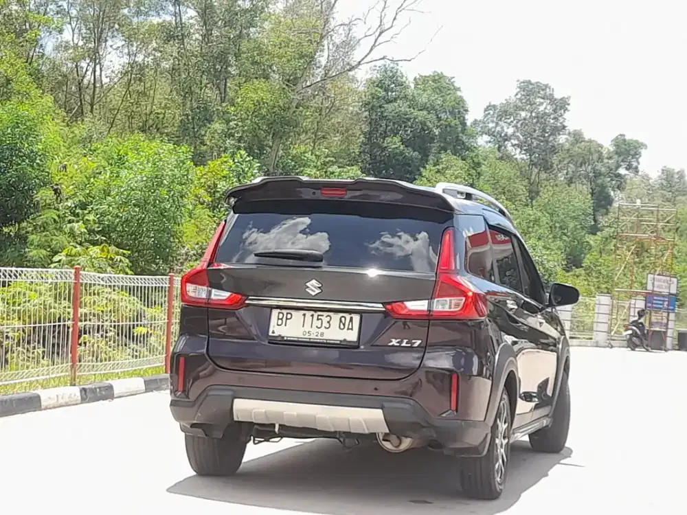SUZUKI ERTIGA XL7  BETA  AUTO PAJAK HIDUP STNK BPKB LENGKAP PRIBADI
