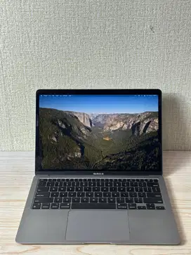 Apple MacBook Air M1 2020 13inch RAM.8GB SSD.1TB