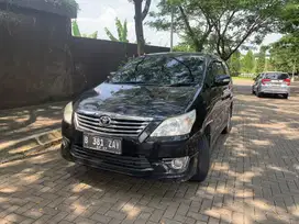 Toyota Kijang Innova 2012 Bensin