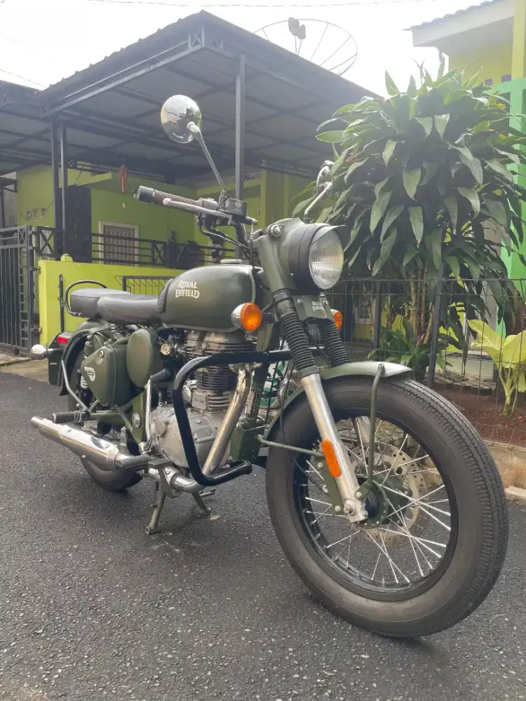 Classic 500 abs Army battle green 2022