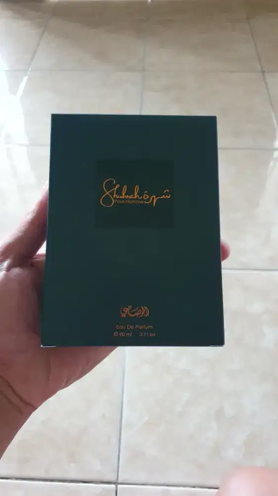 Shuhrah Pour Homme – Parfum Pria Tahan Lama, Wangi Mewah & Maskulin