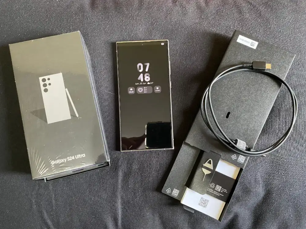 Dijual Samsung S24 Ultra 256GB Titanium Grey SEIN | NEGO