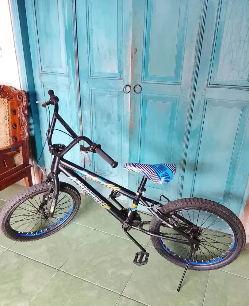 Sepeda BMX Mortein 20 inch