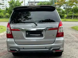 Toyota Grand Innova V Bensin 2015 Manual Silver
