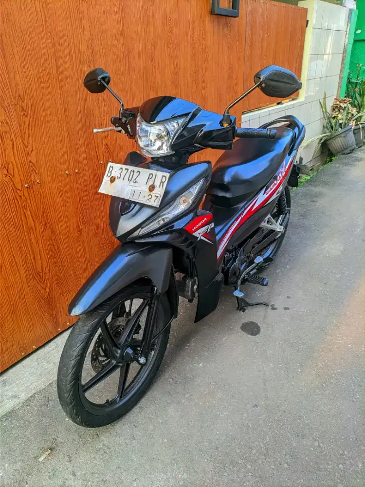Bissmillah dijual Honda Revo x 2022 istimewa