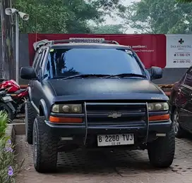 Opel Blazer 2002 Bensin