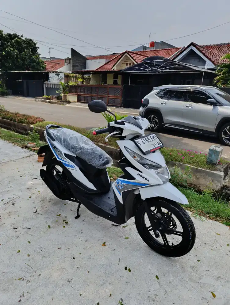 Bissmillah dijual motor Honda beat eco 2018 istimewa