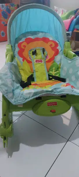 Bouncer Ayunan Bayi