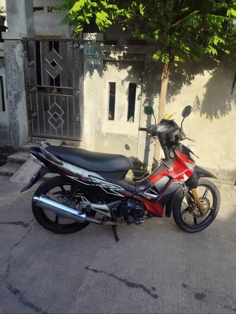 Di jual Supra x 125 karbu 2009