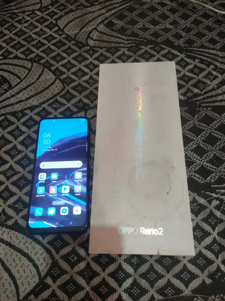 Oppo Reno 2f RAM 8/128 fullset