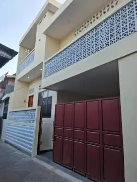 Rumah baru dua lantai kodya umbulharjo
