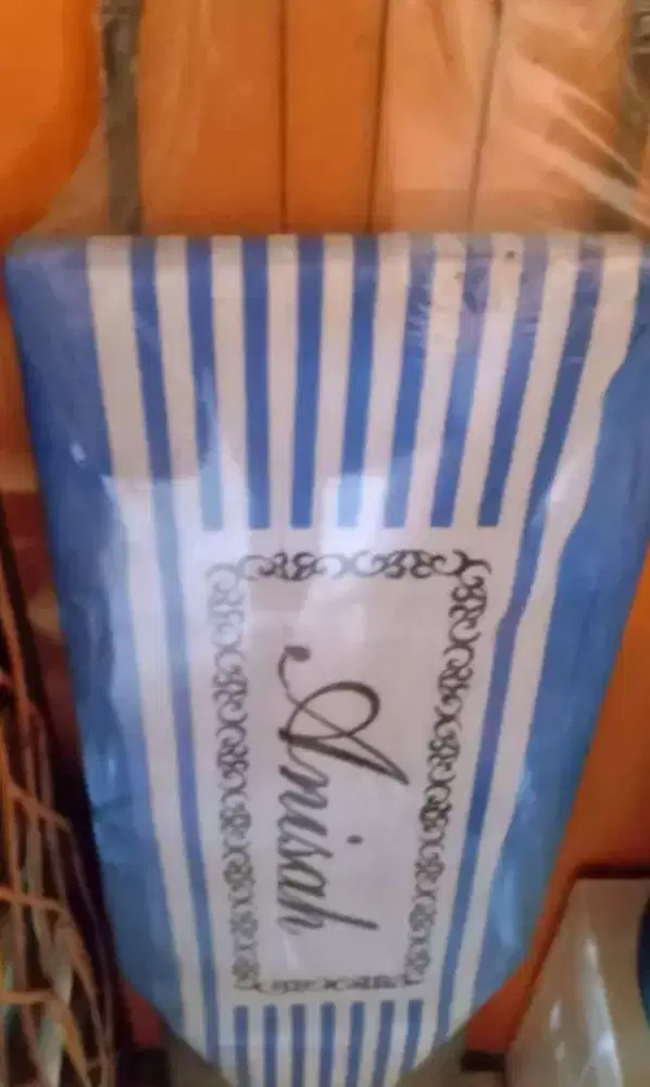 Meja strika lipat kondisi baru pembelian partai harga khusus