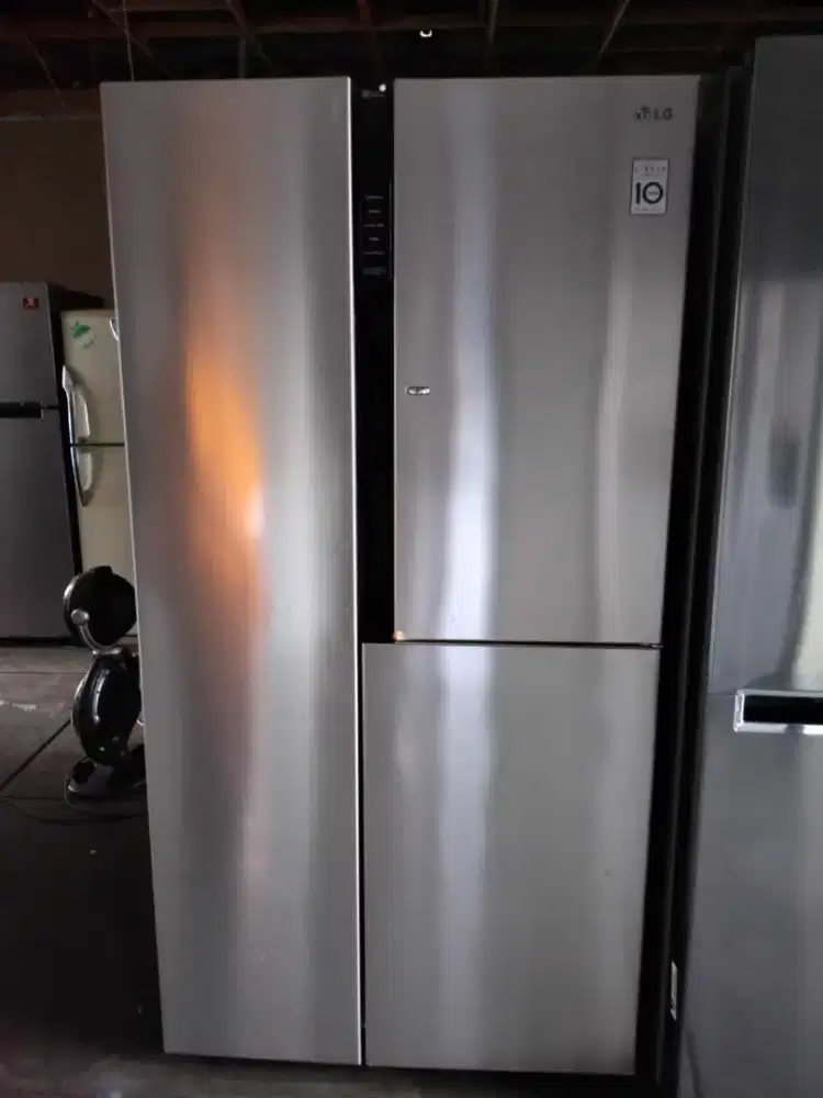 Kulkas Mewah Side By Side LG Inverter 3 Pintu Mulus