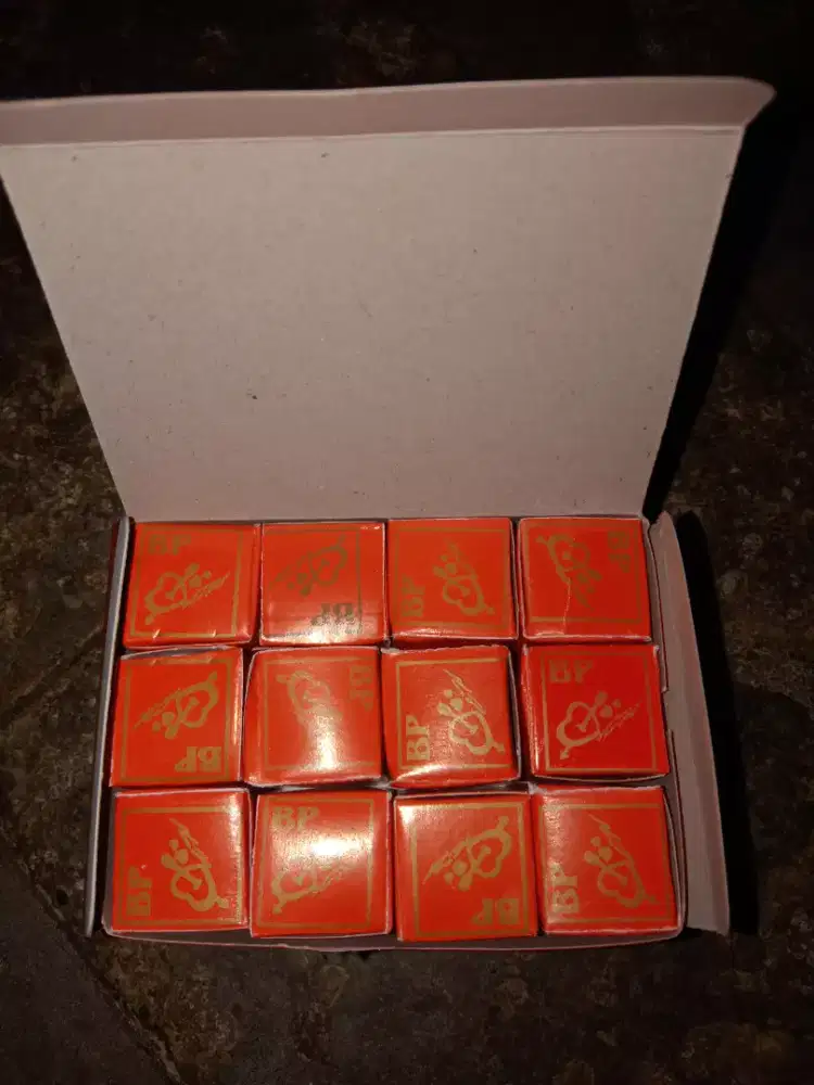 Di jual parfum masih baru