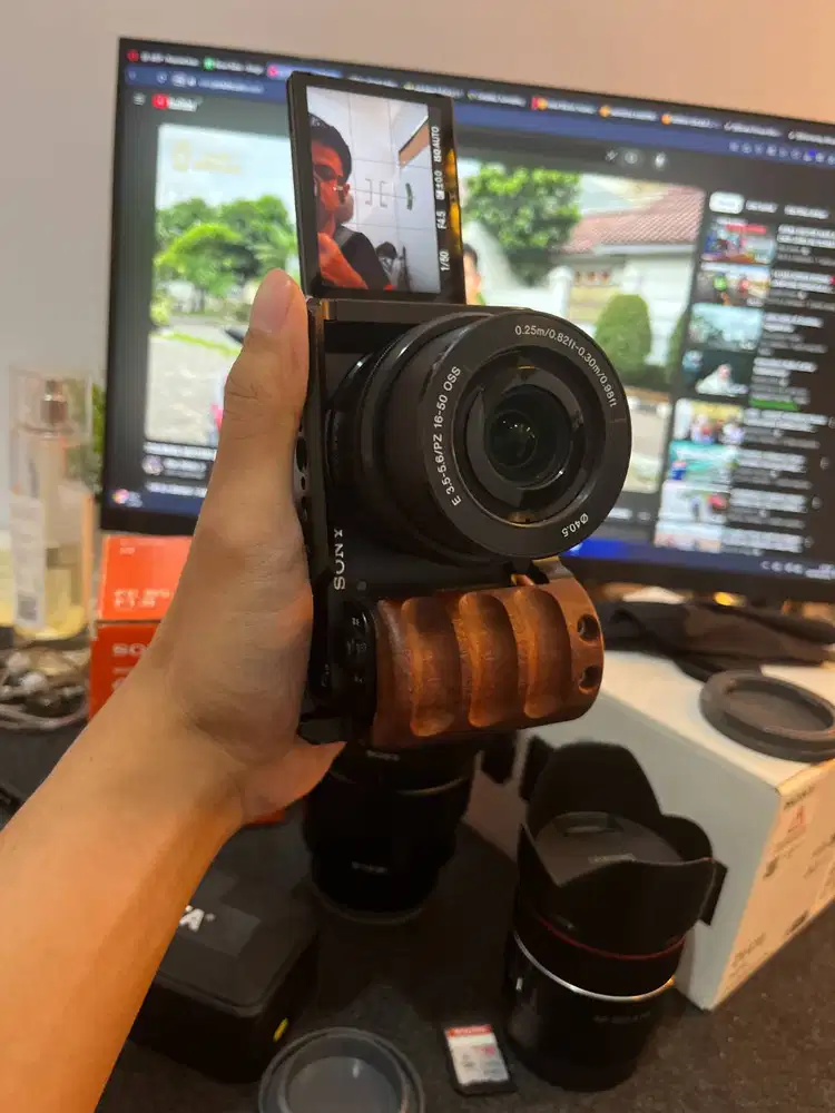 [Free Memory Card] SONY ZV-E10 + Lensa kit 16-50mm + CAGE + Wooden Han