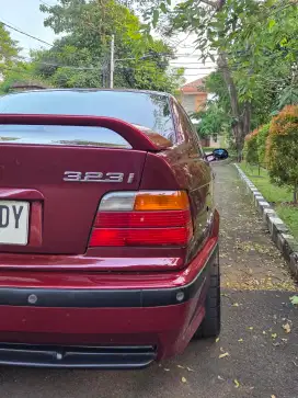 BMW E36 323i M/T 1998