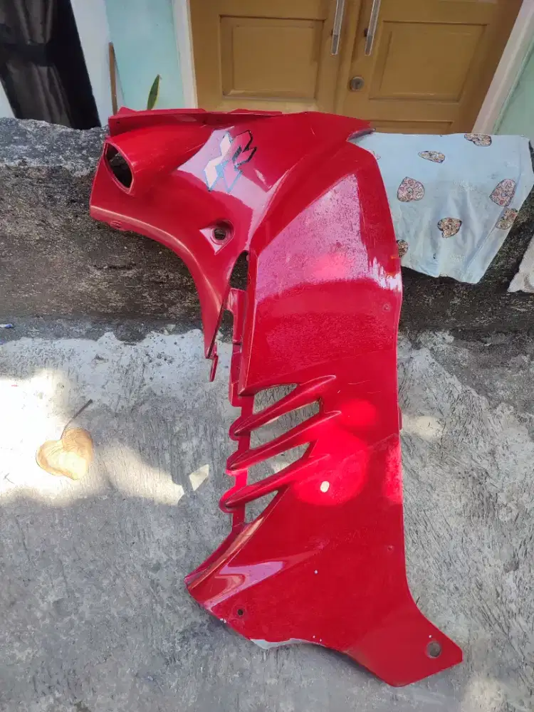 Sayap dalam copotan Shogun R 125