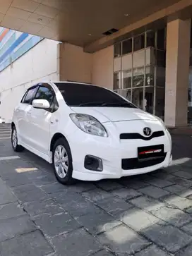 YARIS E MATIC 2012