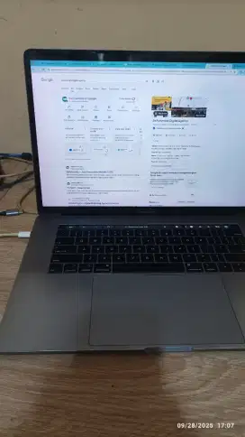 Macbook Pro 15 inch 2016 Touchbar RAM 16GB SSD 256GB