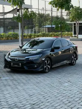 Honda Civic Turbo ES CVT 2018