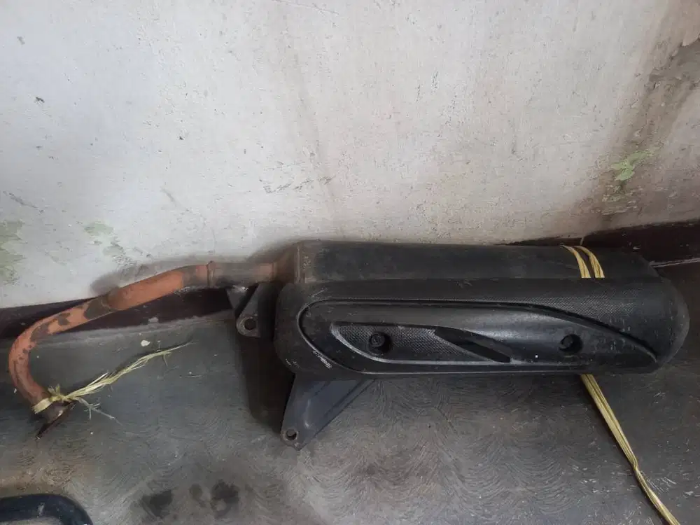 Knalpot vario 110 karbu (original)