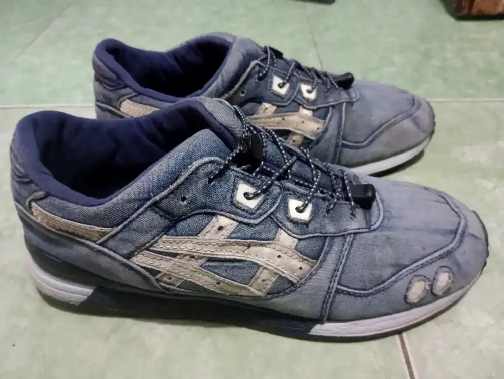 Sepatu Asics Original Model Jeans