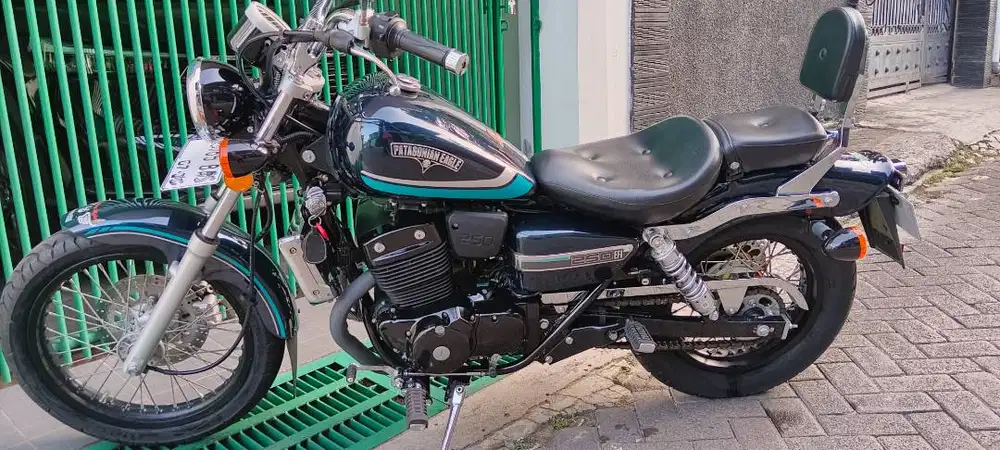 Jual Benelli Patagonian Eagle (PE) 250 EFI tahun 2020 Seperti Baru.
