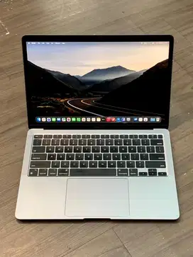 Macbook Air M1 8/256gb Ex iBox