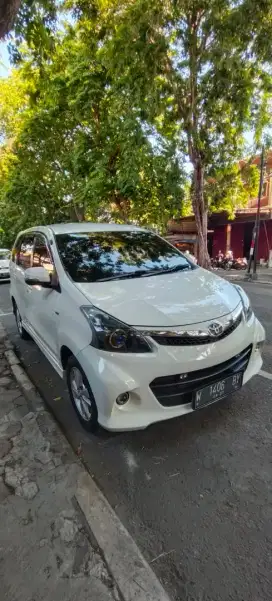 Dijual Avanza Veloz 1.5 AT