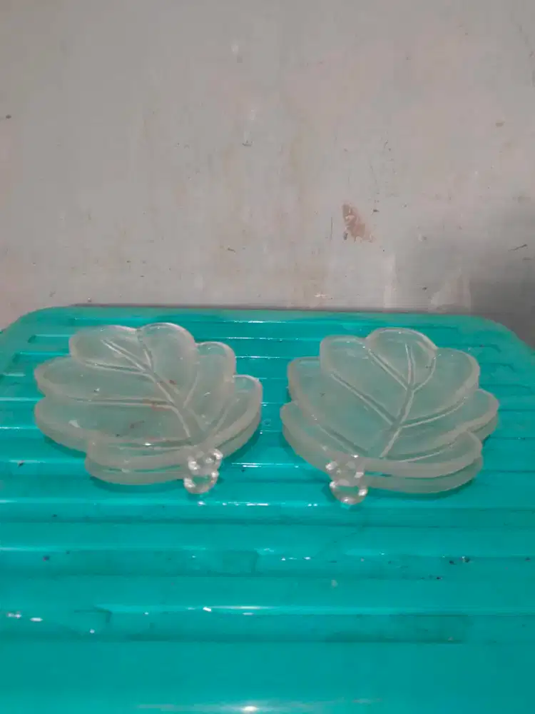 TATAKAN KACA MODEL DAUN