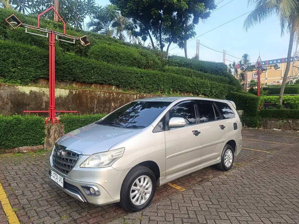Toyota Kijang Innova v manual luxury