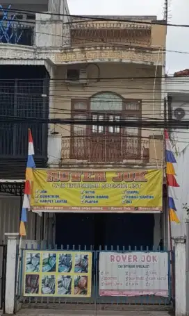 Di jual cepat ruko 1 unit  2.5 lantai di jln dr m Isa no 06D