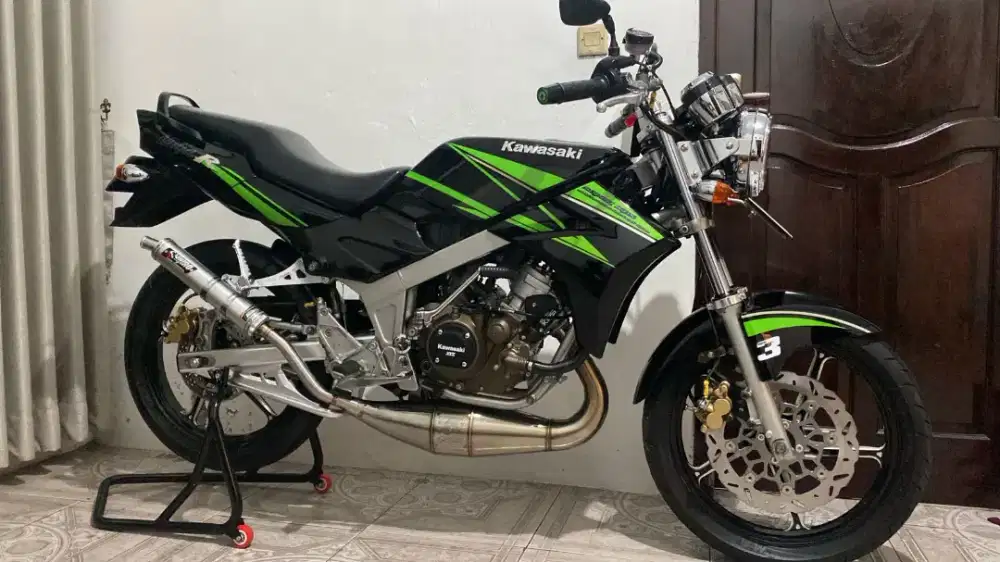 Kawasaki ninja R 2015  hitam