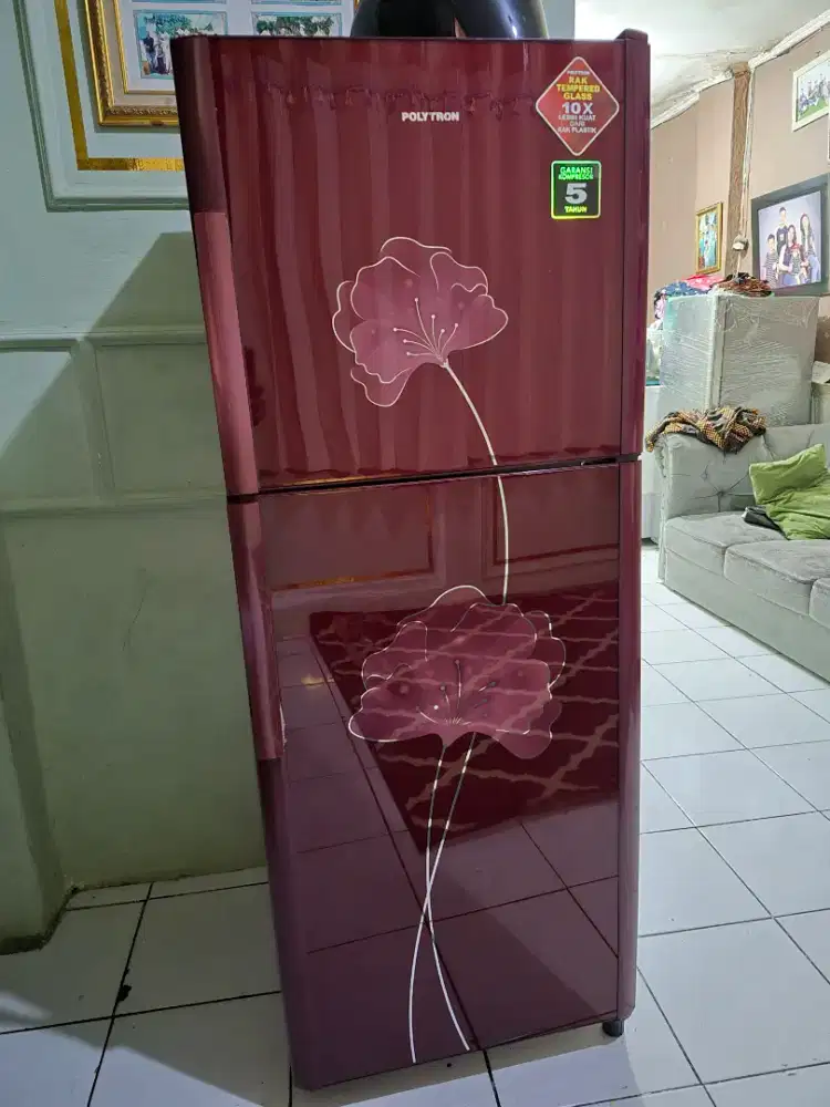 Kulkas 2pintu polytron belleza orisinil segel