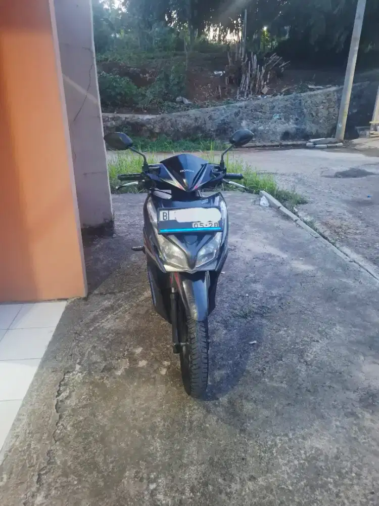 Honda Vario 125 ISS 2013 Tangan Pertama