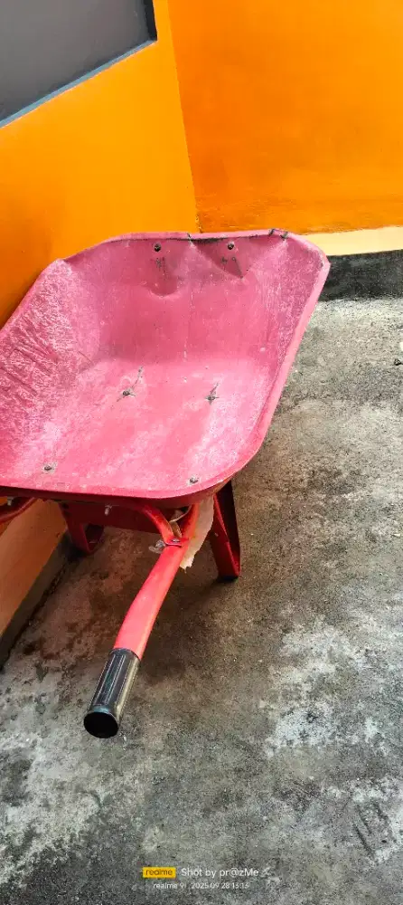 Troli dorong bangunann