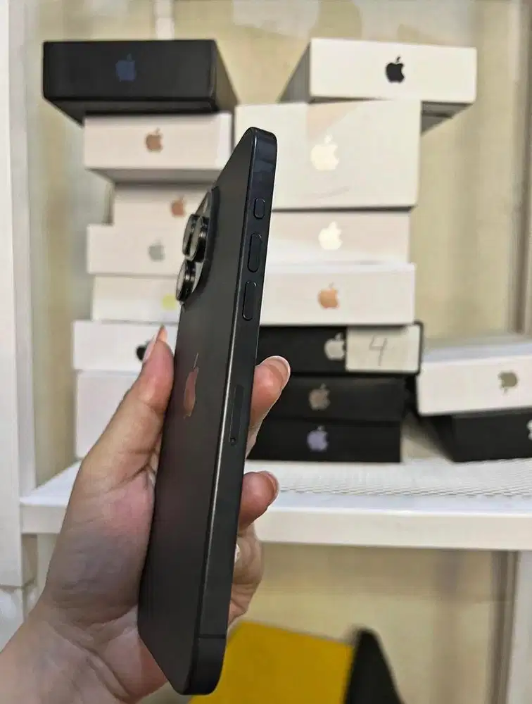 iPhone 15 Pro Max 1TB Inter