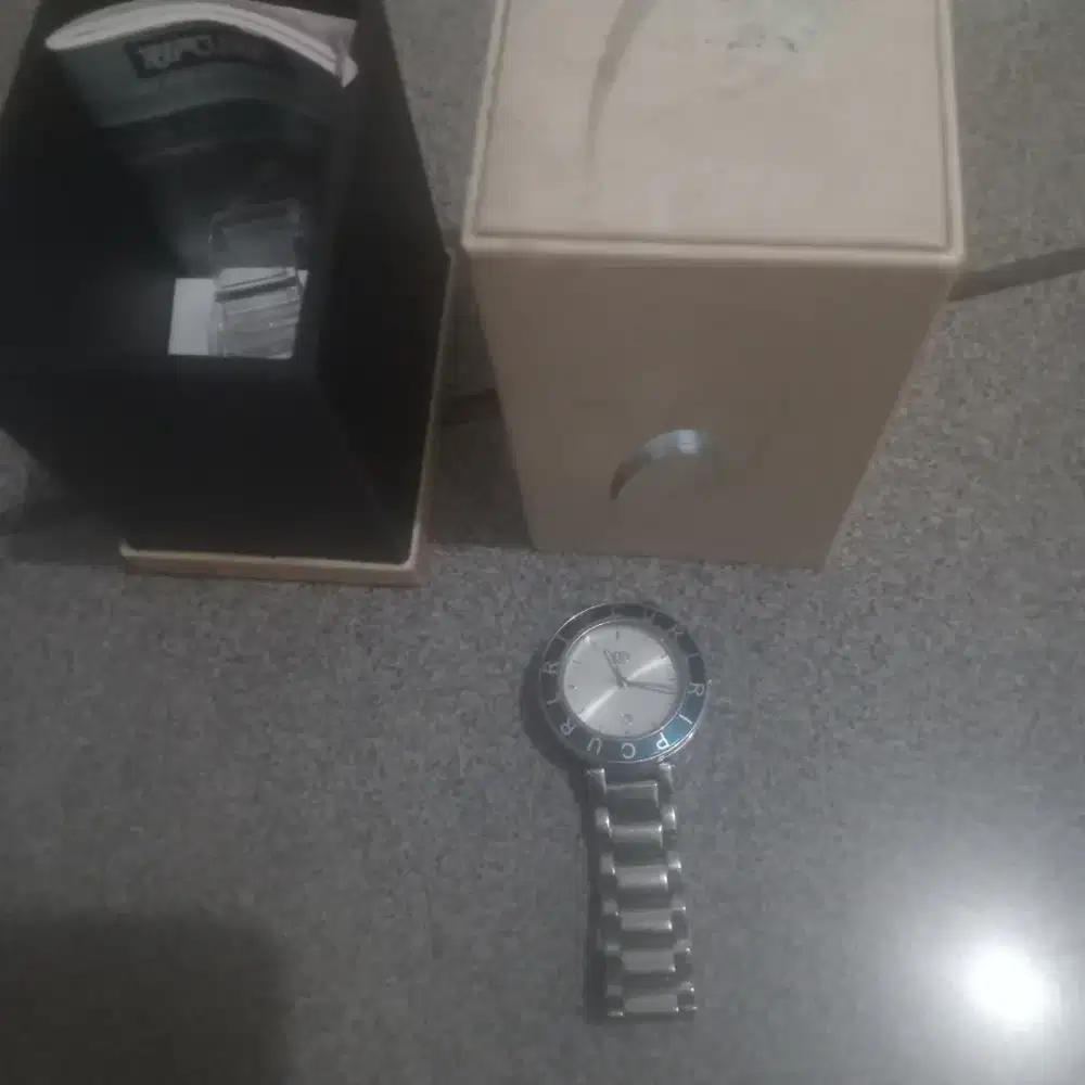 Jual jam tangan wanita merk RIP CURL