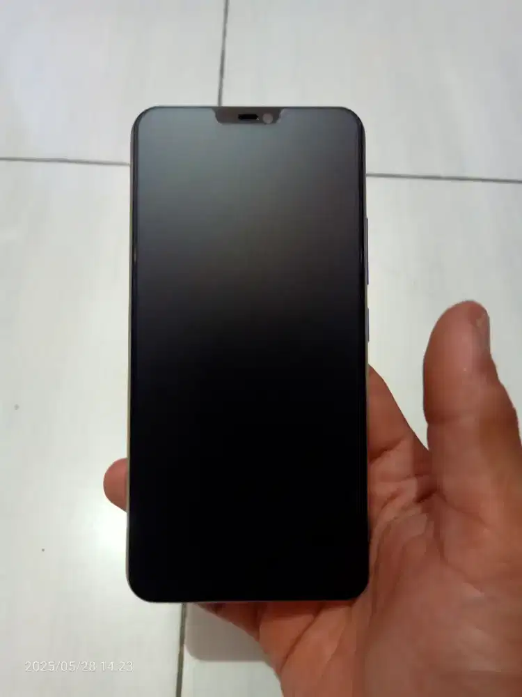 Vivo V9 ram 4/64gb gold
