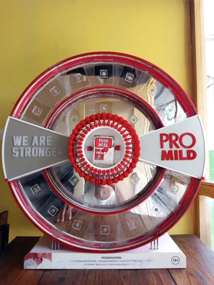 Etalase Rak Display Rokoq P/Mild Bekas Tempat Clubbing