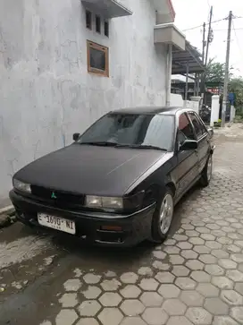Mitsubishi Lancer 1991 Bensin