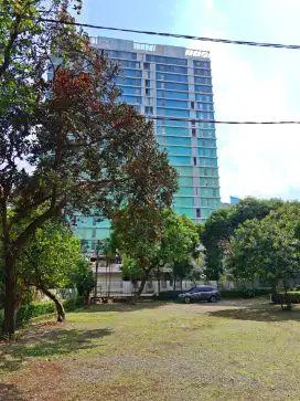 Tanah Luas 3.849 m2 Bonus Bangunan di Jl. Warung Jati Barat, Jakarta